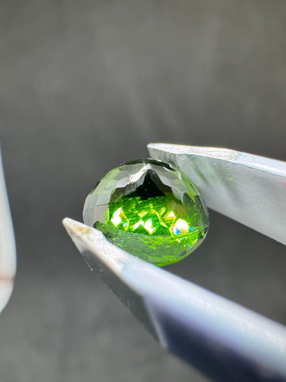 Green Ceylon Zircon - Price - $70 AUD